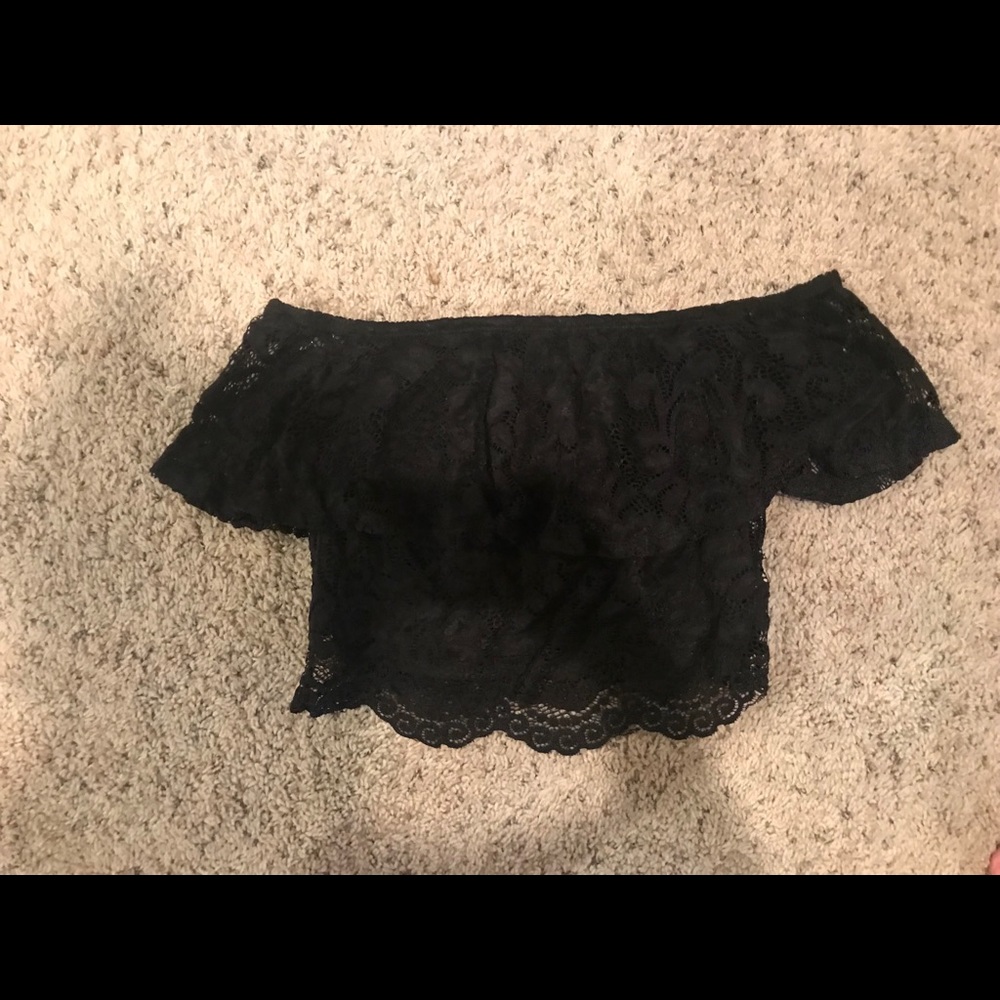 NWT Boutique Brand Black Lace Crop Top - Picture 2 of 3